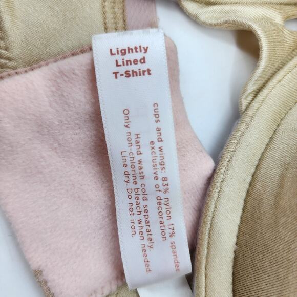 Cacique Lightly Lined T-Shirt Underwire Full Coverage Back Closure Bra Size 40C - Picture 3 of 4
